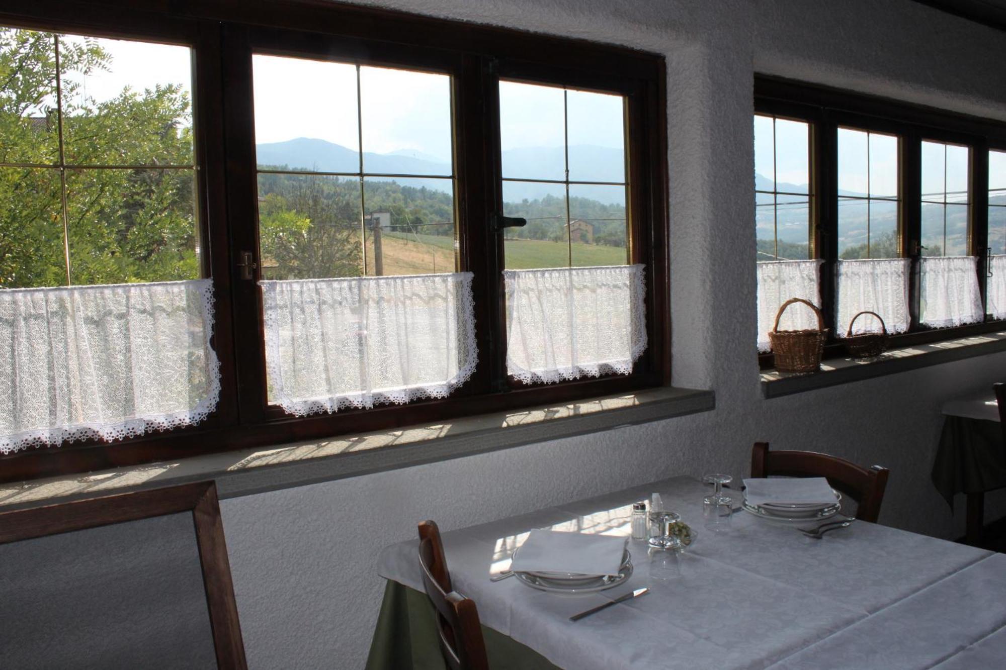 Locanda San Giorgio Sestola Exterior photo